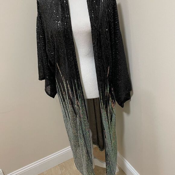 New Free People Party On Kimono
One size 
Retail $168
New never worn bef… - Picture 7 of 12